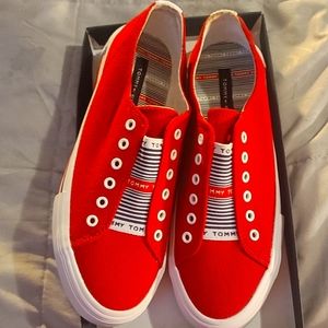 Boys Tommy Hilfiger Sneakers size 8 Red, never worn.